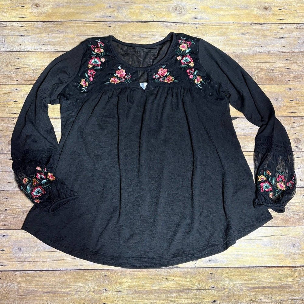 Time and Tru Black Embroidered Floral Long-Sleeve Blouse